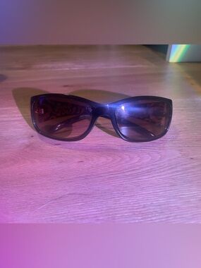 2000’s Brown Women's Sunglasses with golden accents- Classic Fashion Shade